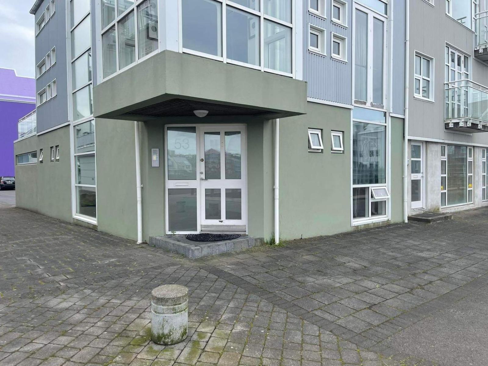 Studio Apartment With Ocean View Reykjavik Exterior photo
